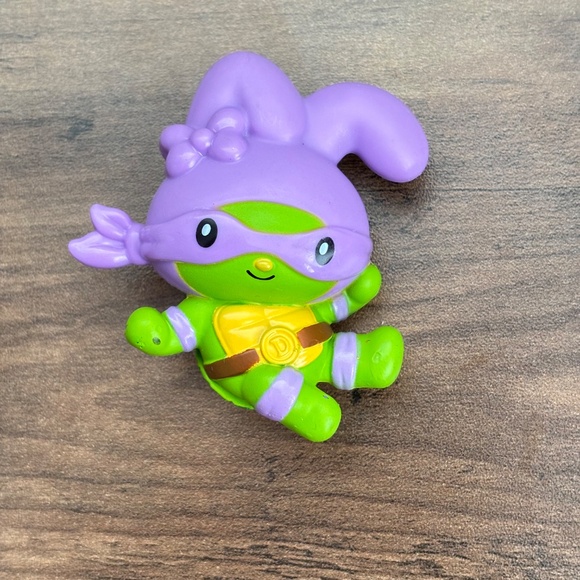 2025 McDonalds Teenage Mutant Ninja Turtles Hello Kitty MY MELODY X DONATELLO - Picture 2 of 8